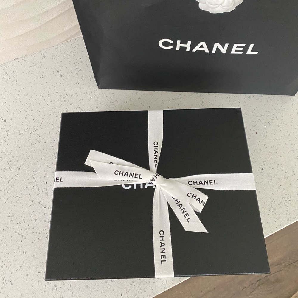 New CHANEL 2021 “dad” sandals - Picture 9 of 16